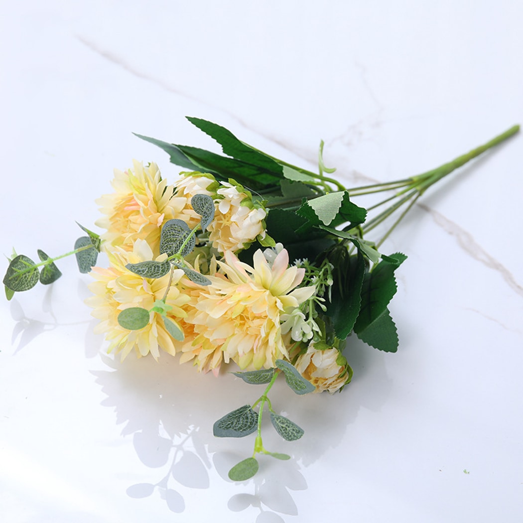 Roselle - Decorative Artificial Daisy Floral Bouquet