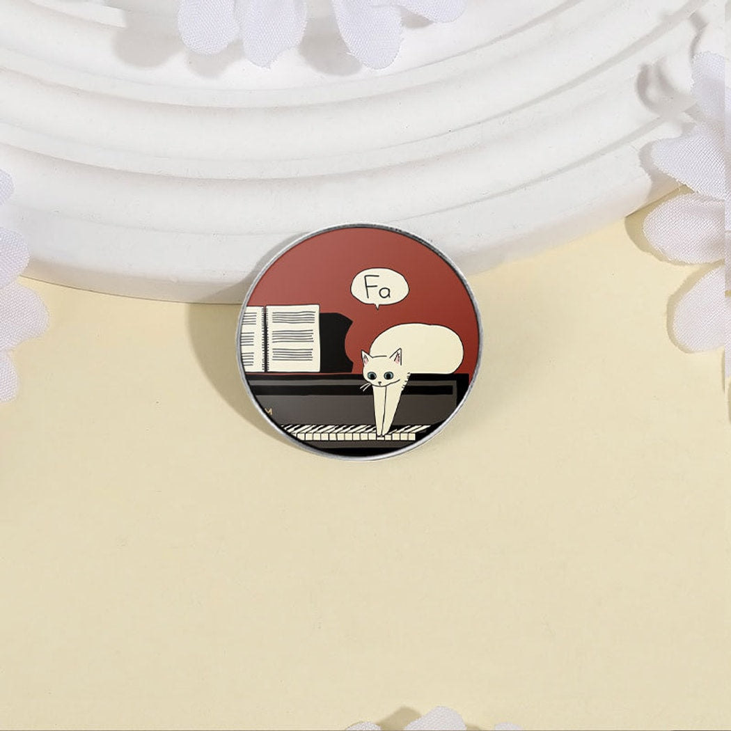 Pinori - Decorative Geometric Music Cat Brooch