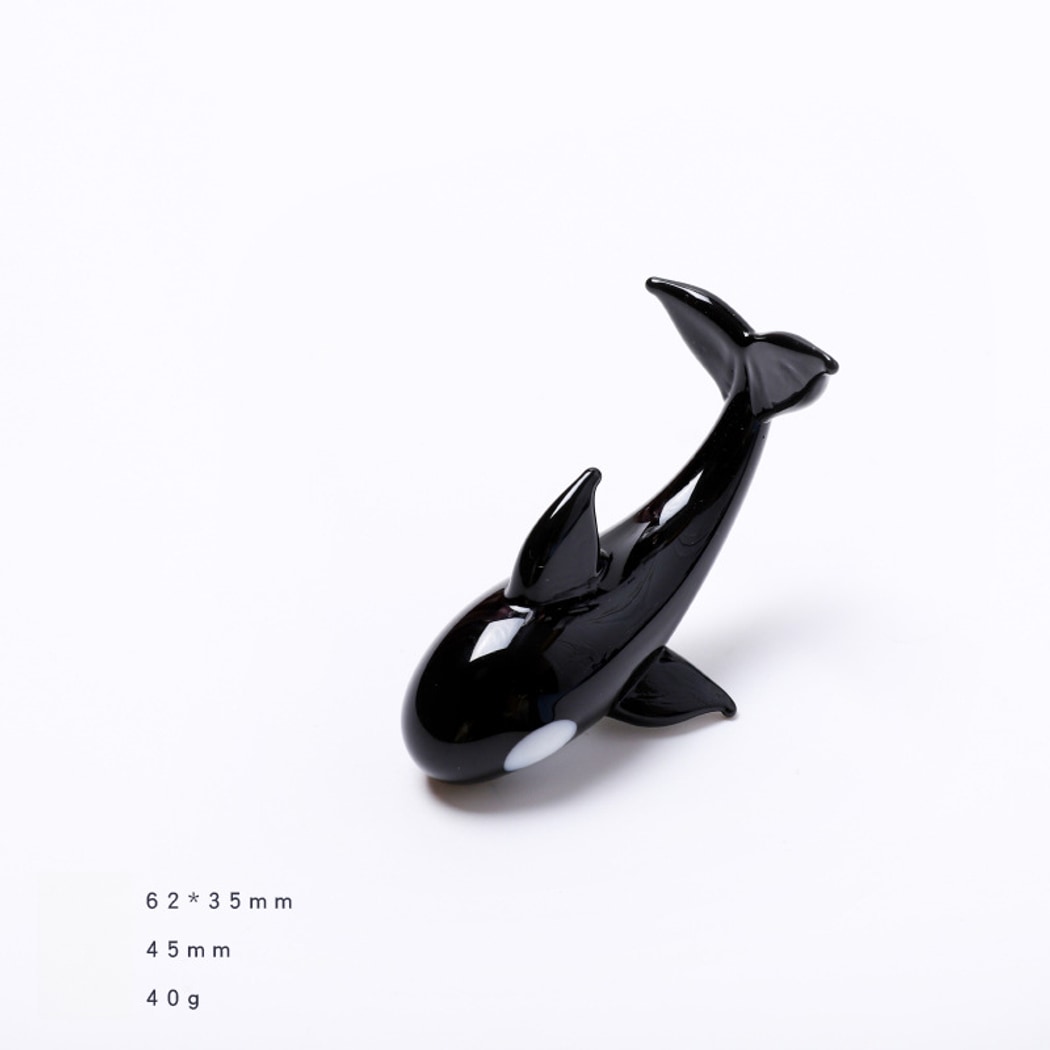 Glasira - Minimal Whale Display Ornament