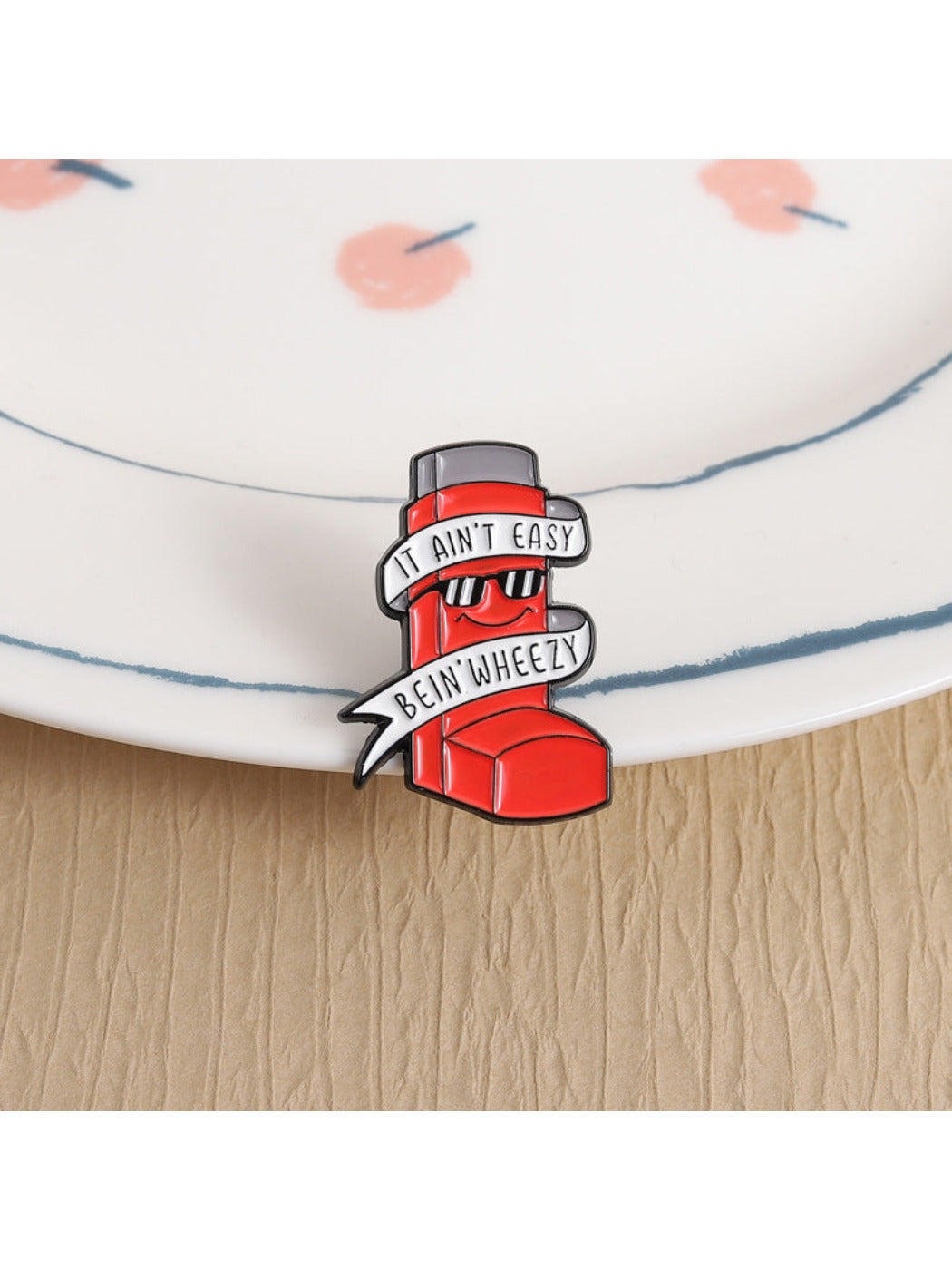Pinori - Red Boots Phrase Brooch