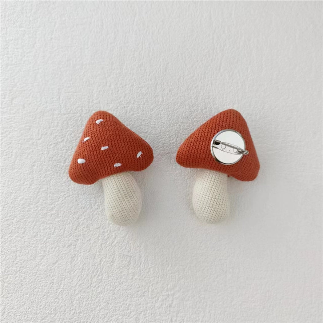 Pinori - Cute Mushroom Motif Decorative Pin