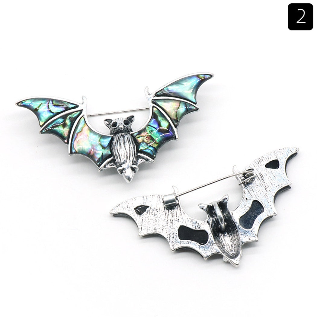 Pinori - Halloween Retro Bat Shape Pin