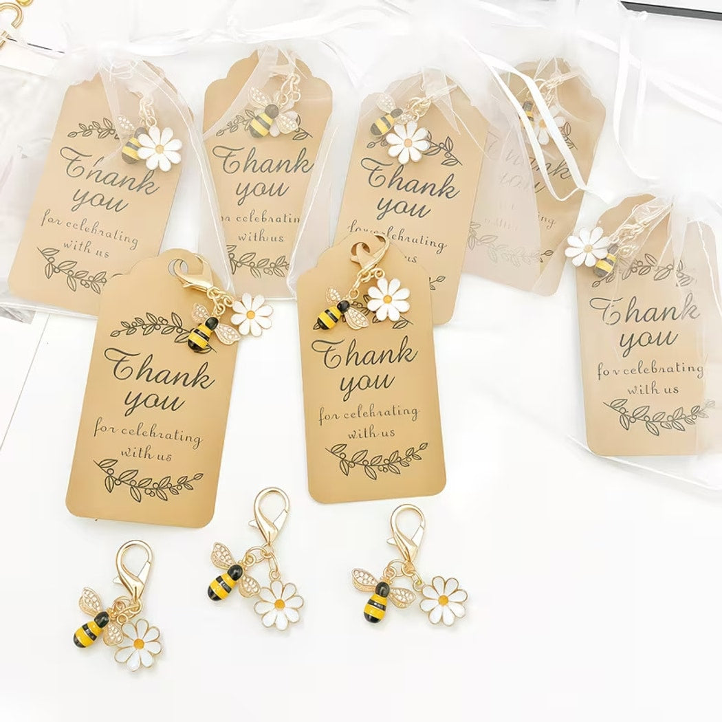 Taphug - Pocket Hug Bee Daisy Charm Keychain Set