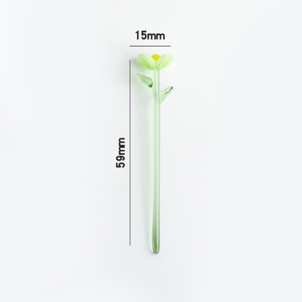 Side view of Thimara Japanese mini glass daisy highlighting its translucent petals