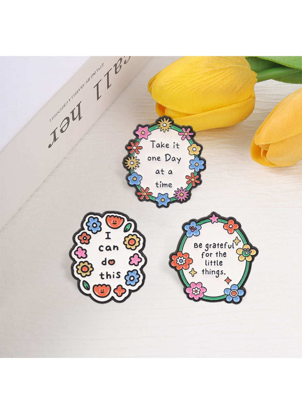 Pinori - Wreath Brooch Badge, Cute Cartoon Flower Wreath Pin
