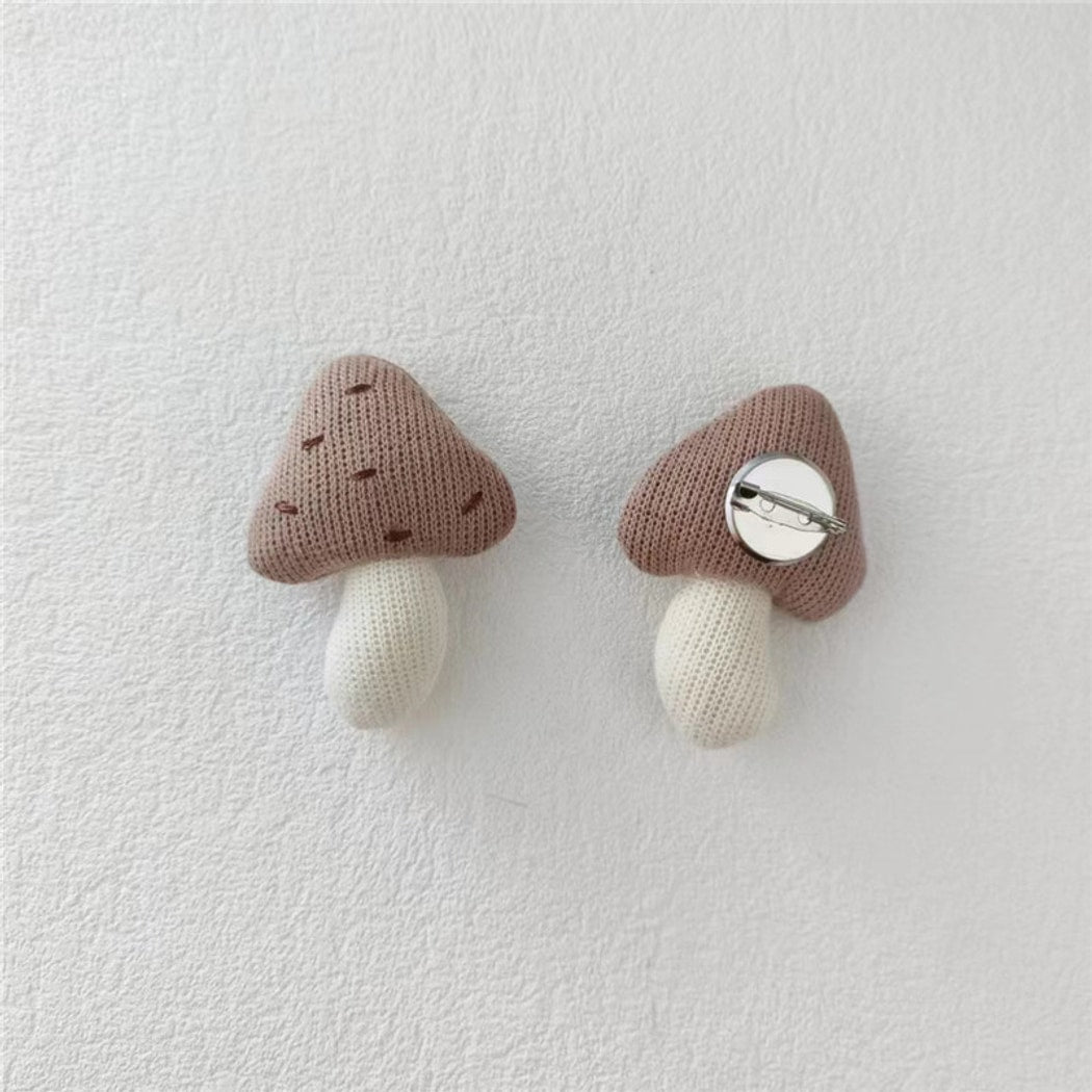 Pinori - Cute Mushroom Motif Decorative Pin