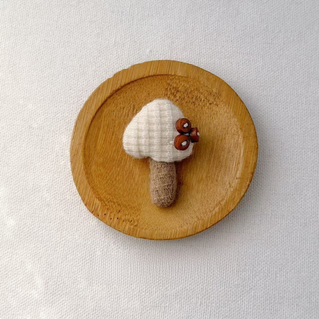 Pinori - Cute Playful Plant Theme Pin