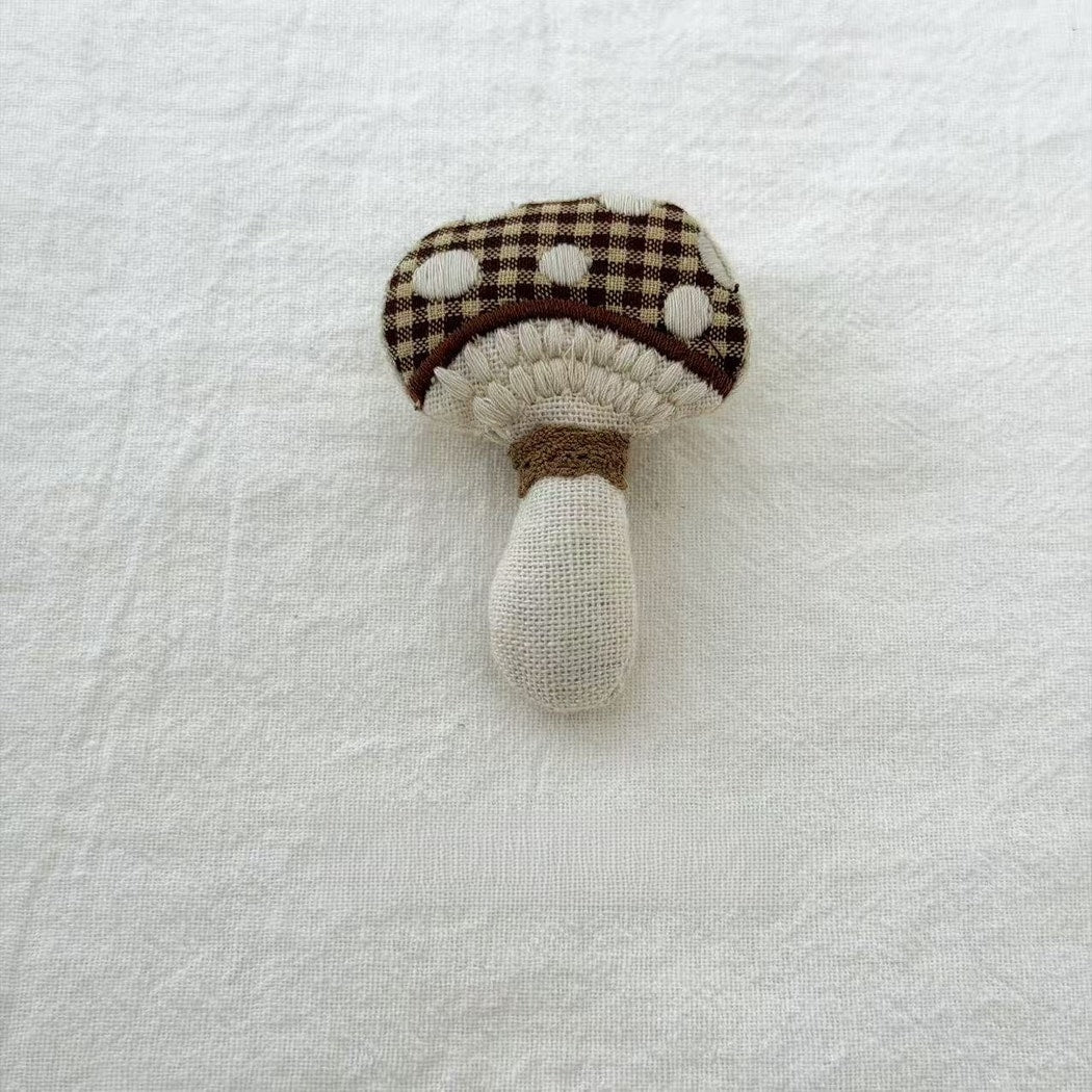 Pinori - Sweet Flower and  Mushroom Pin