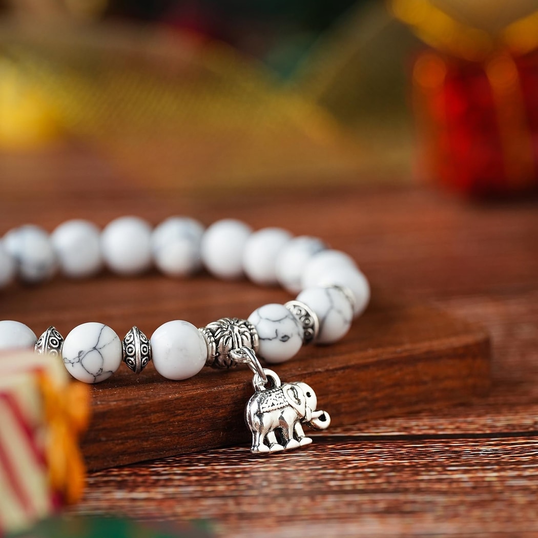 Emora - Simple Elephant Charm Round Beaded Bracelet