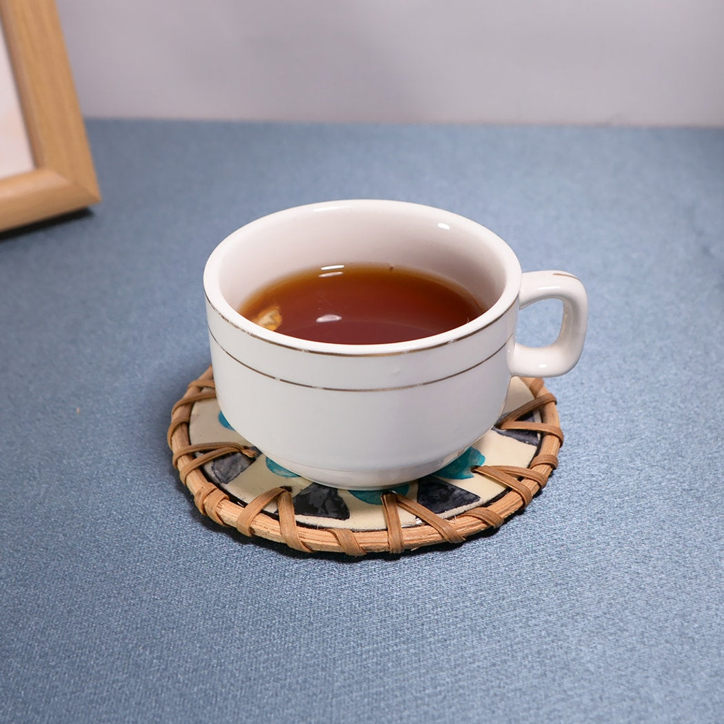 Thimara - Intarsia Floral Pattern Round Coaster