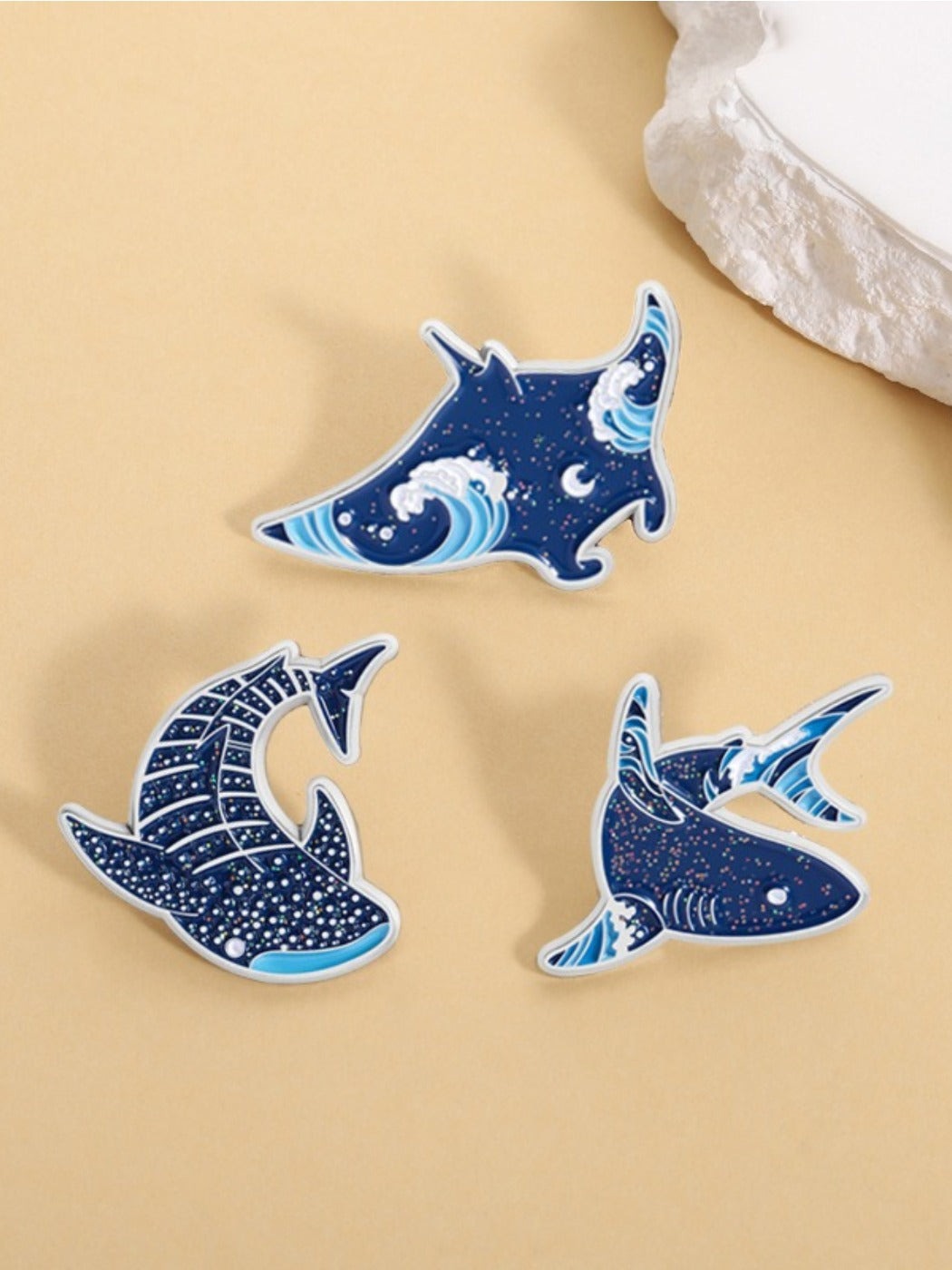 Pinori - Stylish Ocean Theme Brooch