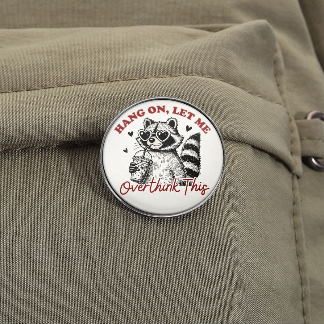 Pinori - Cute Raccoon Graphic Round Animal Pin
