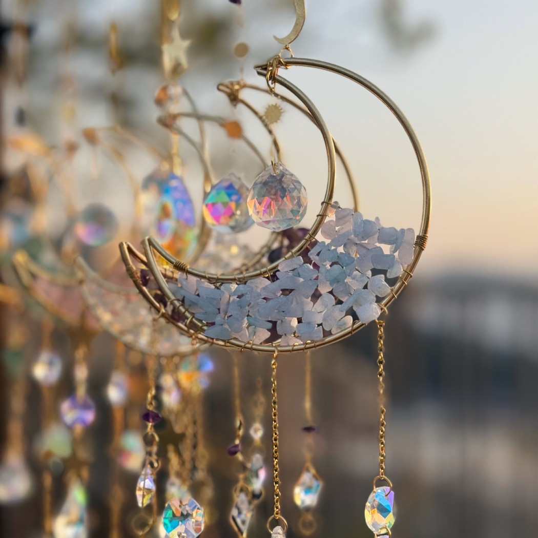 Somnira - Dreamy Moon Shaped Decorative Wind Chimes