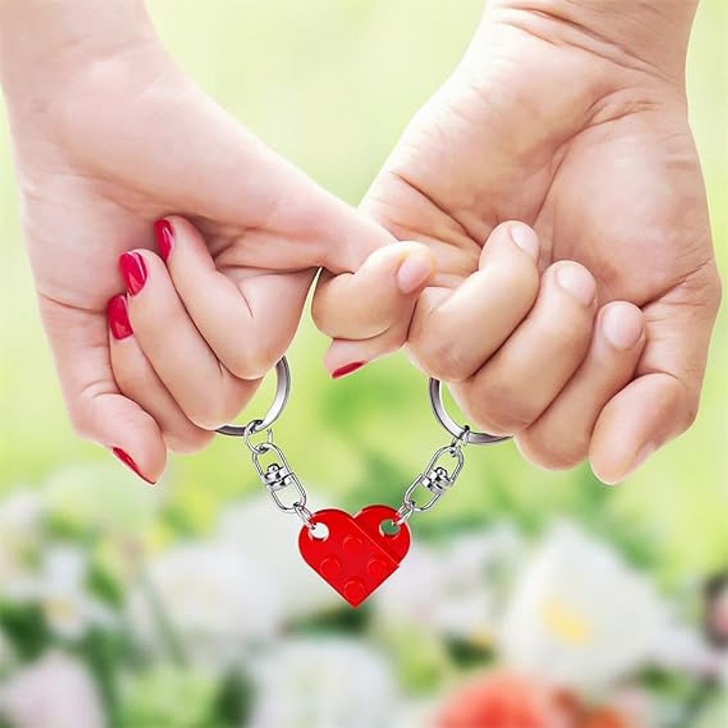 Taphug - Pocket Hug Building Block Heart Design Keychain
