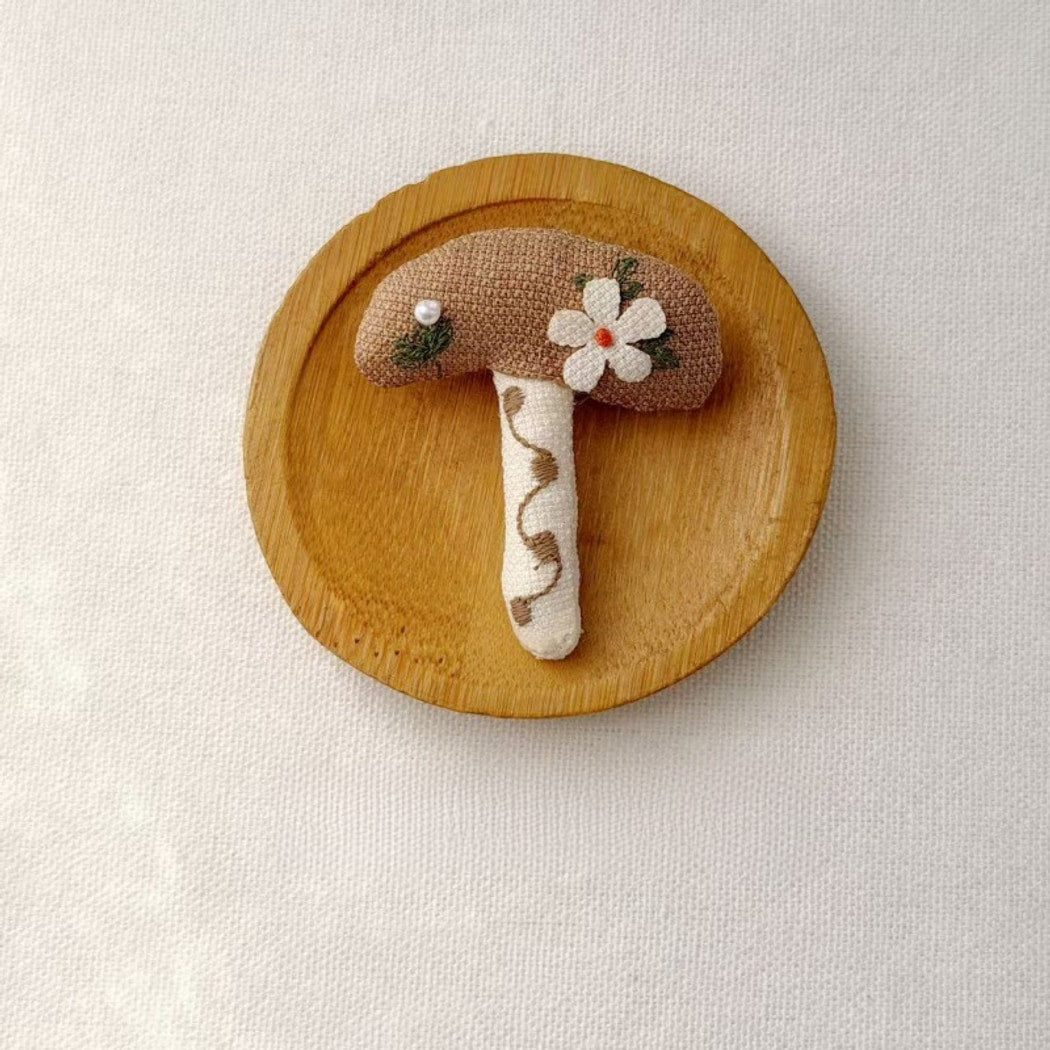 Pinori - Cute Playful Plant Theme Pin