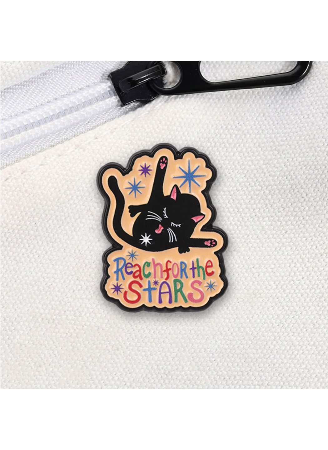 Pinori - Cat Brooch Badge, Cute Cartoon Dream Chasing Black Cat