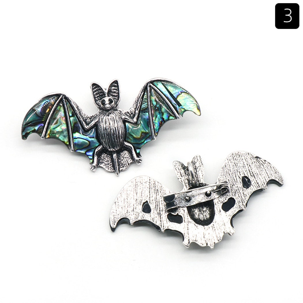 Pinori - Halloween Retro Bat Shape Pin