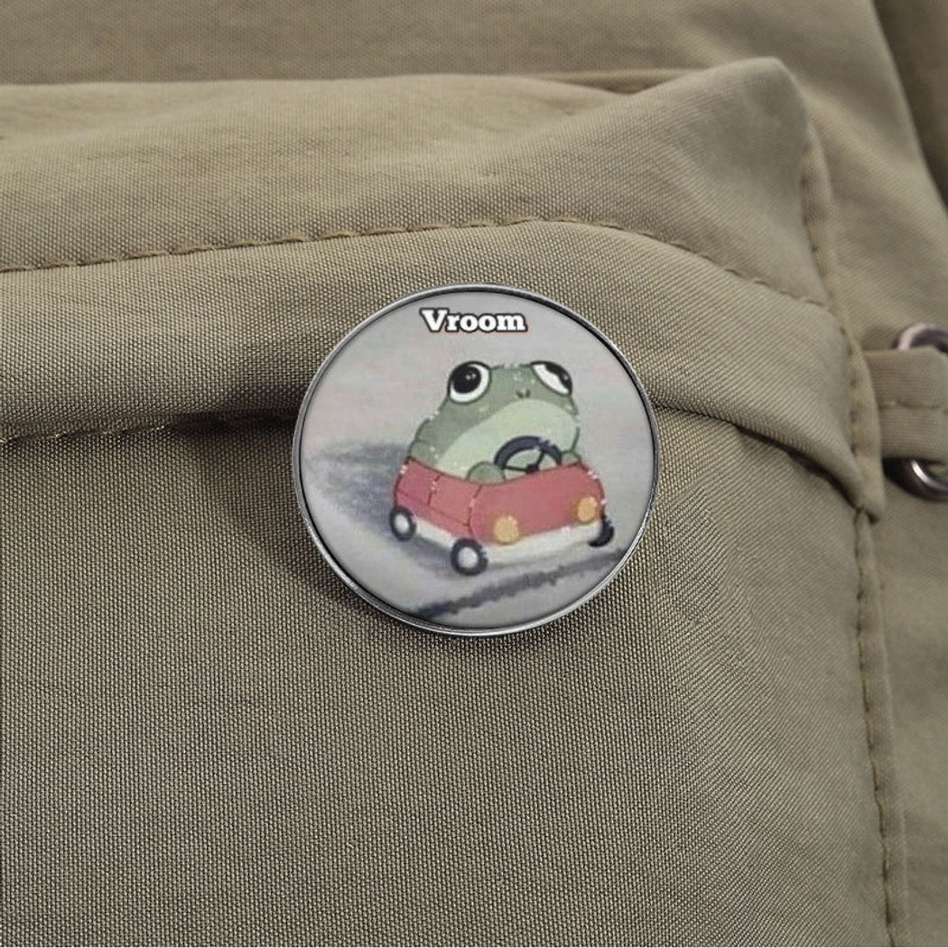 Pinori - English Letter Accent Round Pin