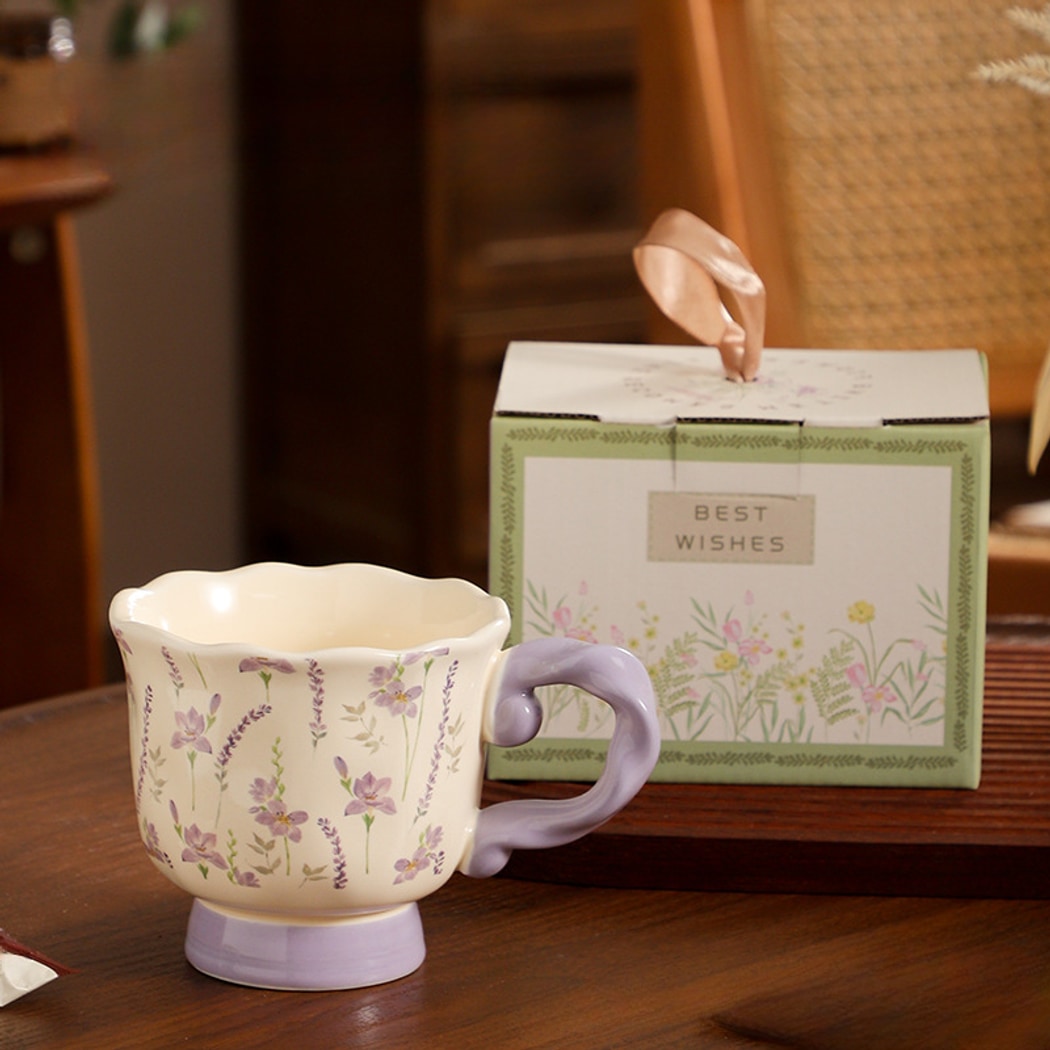 Mivora - Elegant Floral Pattern Coffee Mug