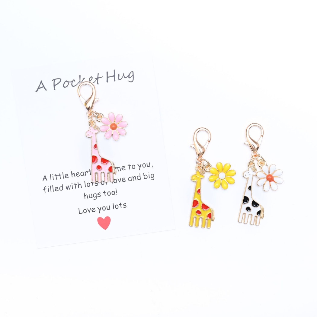 Taphug - Pocket Hug Cartoon Giraffe Keychain