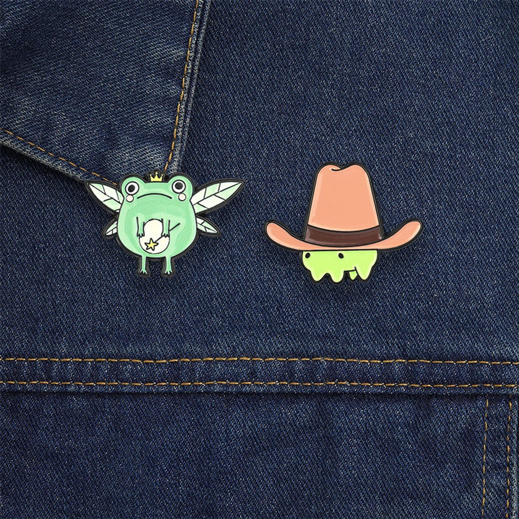 Pinori - Western Hat Frog Character Accent Pin