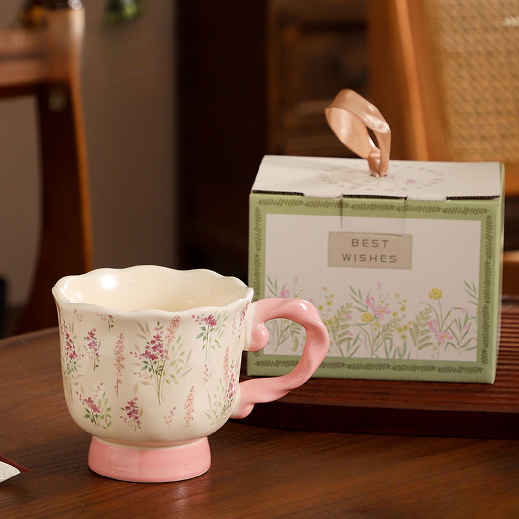 Mivora - Elegant Floral Pattern Coffee Mug