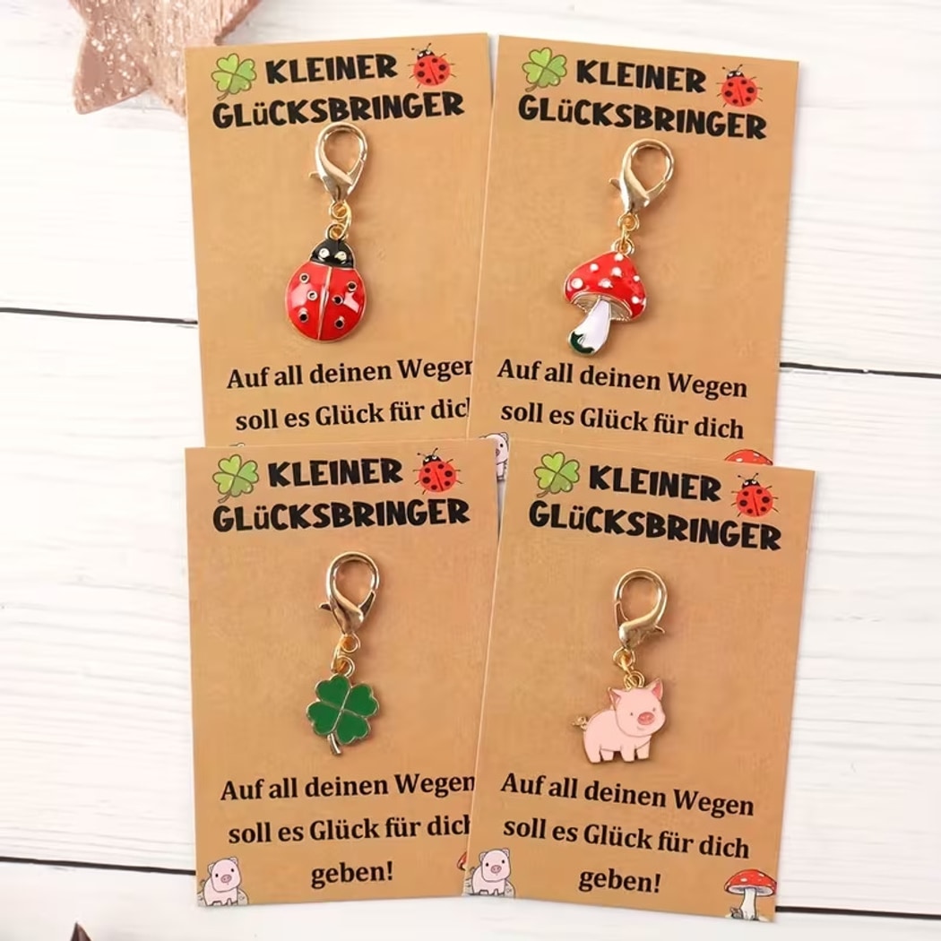 Taphug - Pocket Hug Cartoon Motif Keychain Set