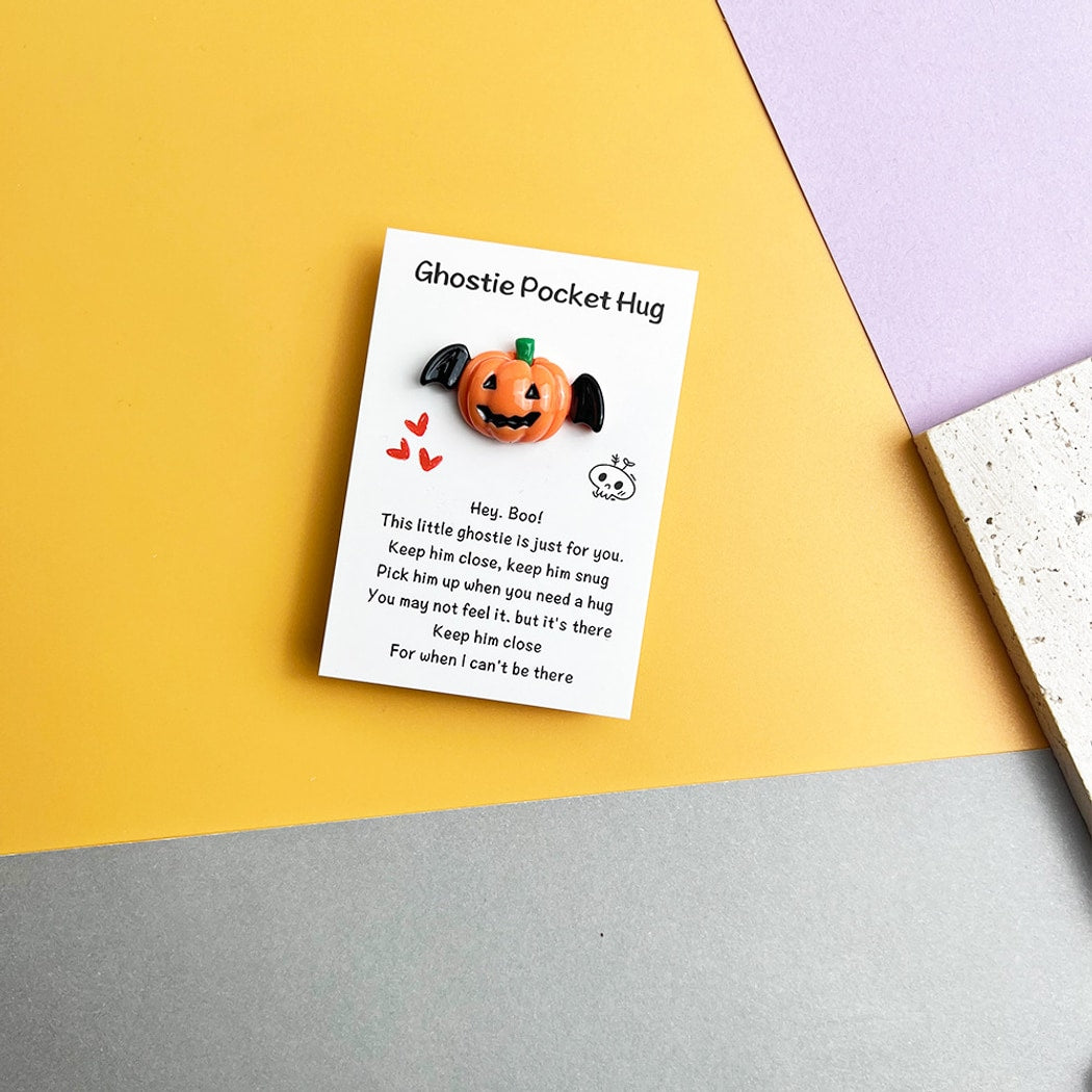 Taphug - Pocket Hug Halloween Card Set