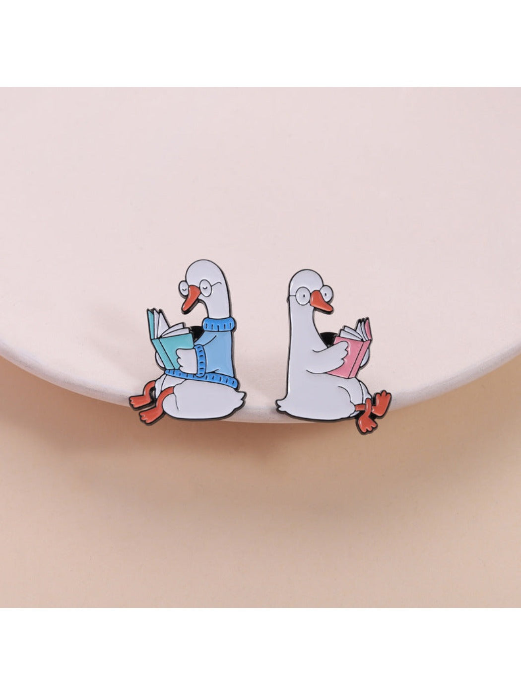 Pinori - Cute Studying Duck Brooch
