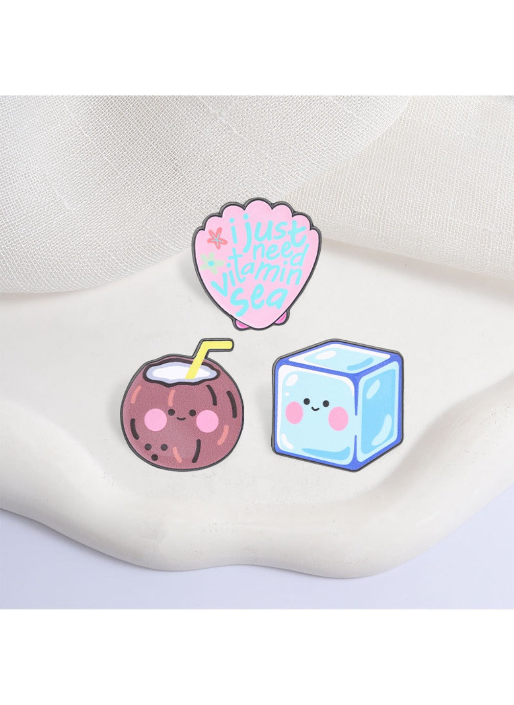 Pinori - Cute Cartoon Tropical Pattern Pin Brooch Badge
