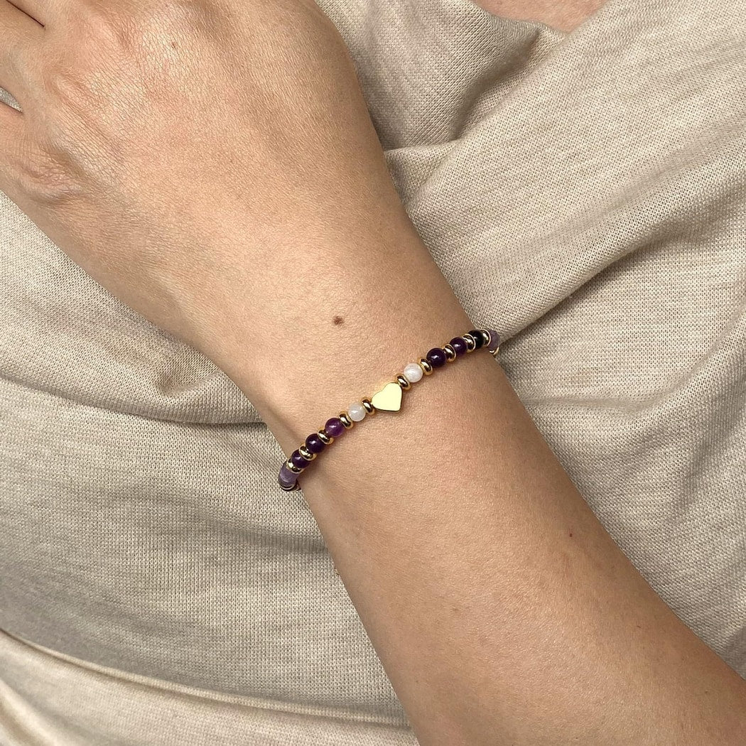 Emora - Minimalist Heart Decoration Beaded Bracelet