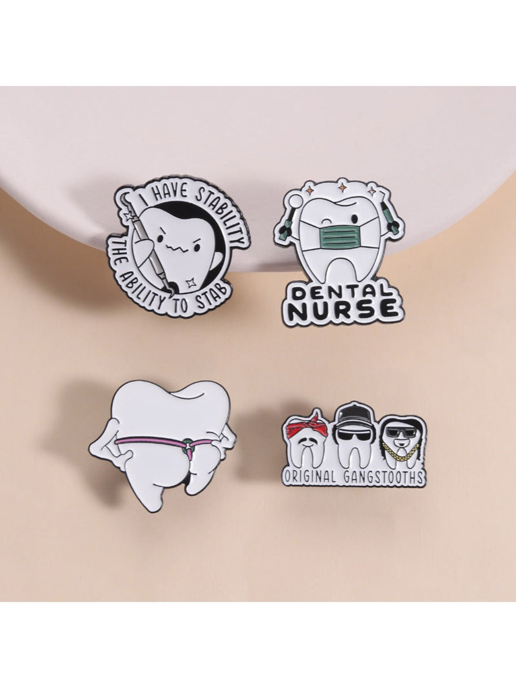 Pinori - Trendy White Teeth Brooch