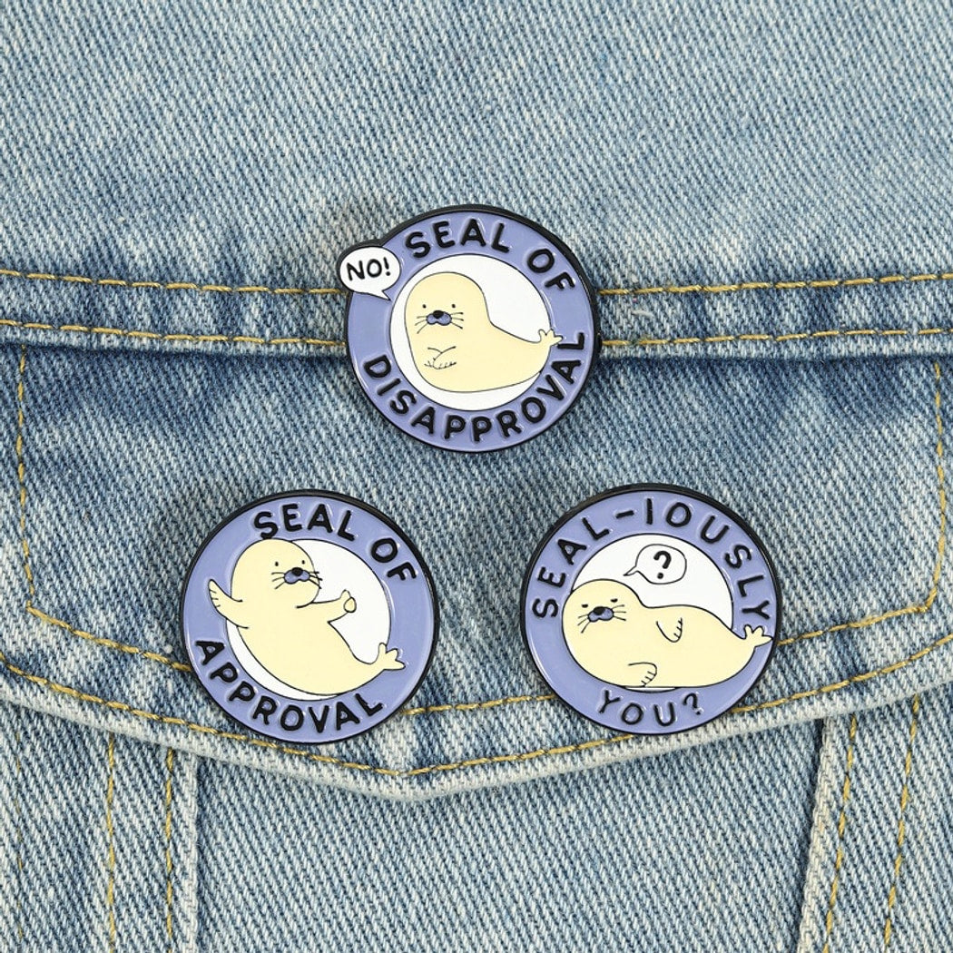 Pinori - Cartoon Seal Pin Brooch