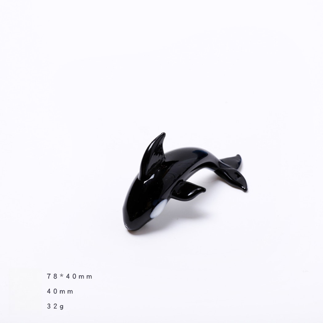 Glasira - Minimal Whale Display Ornament