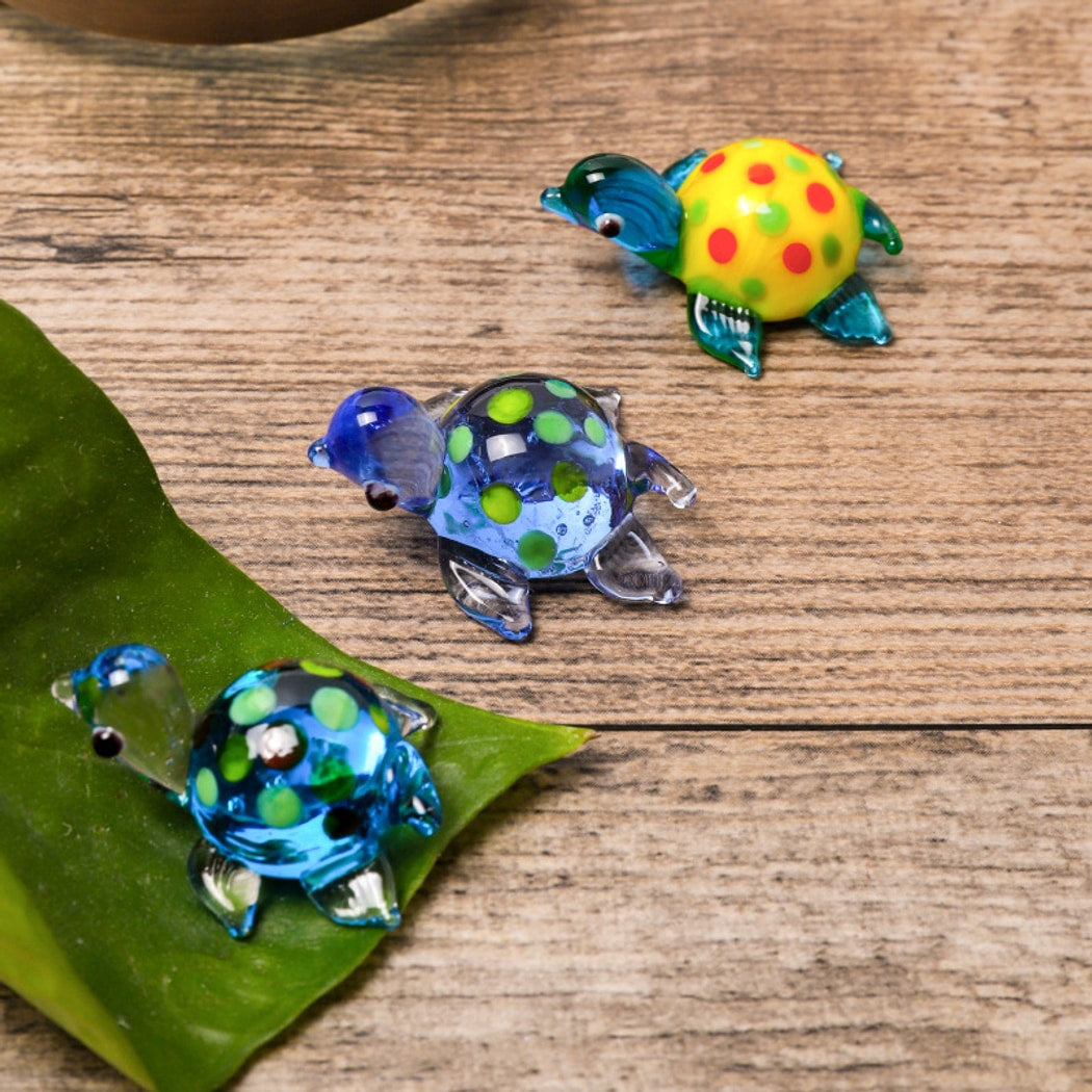 Glasira - Modern Simple Colorful Turtle Ornament
