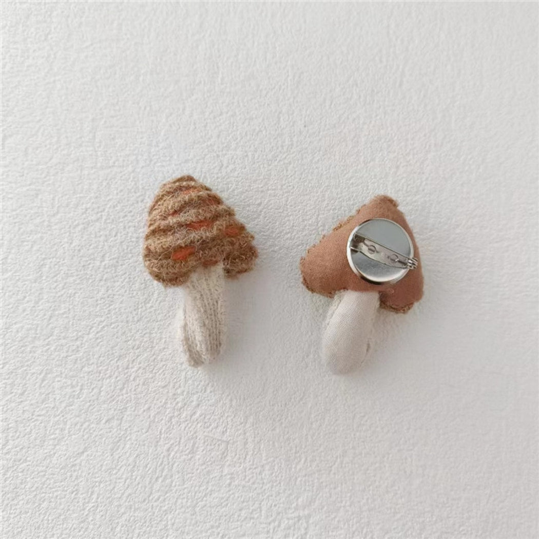 Pinori - Cute Mushroom Motif Decorative Pin