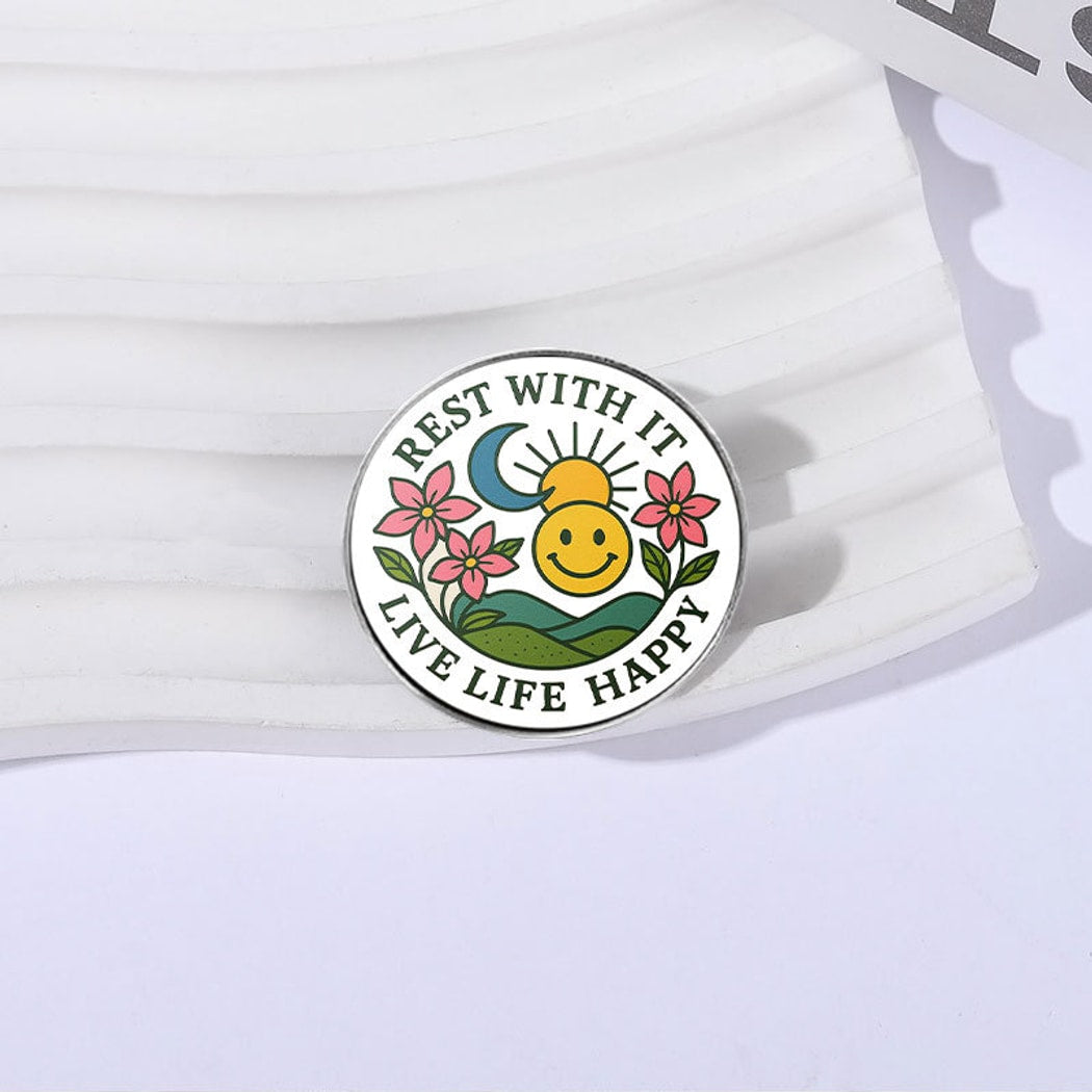 Pinori - Playful Sun Smile Round Pin