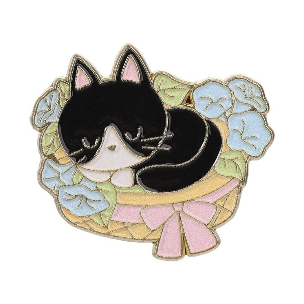 Pinori - Floral Cartoon Cat Outfit Accent Brooch