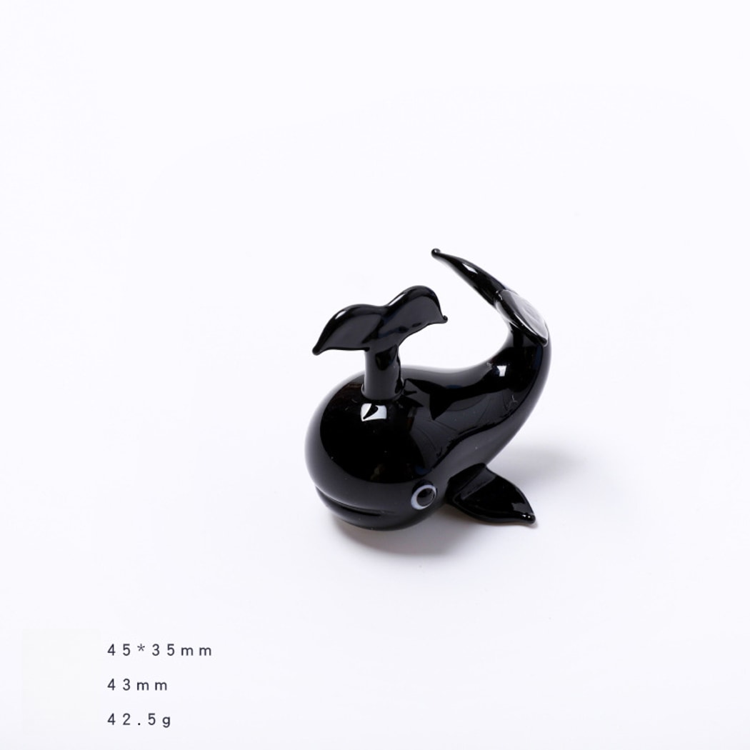 Glasira - Minimal Whale Display Ornament