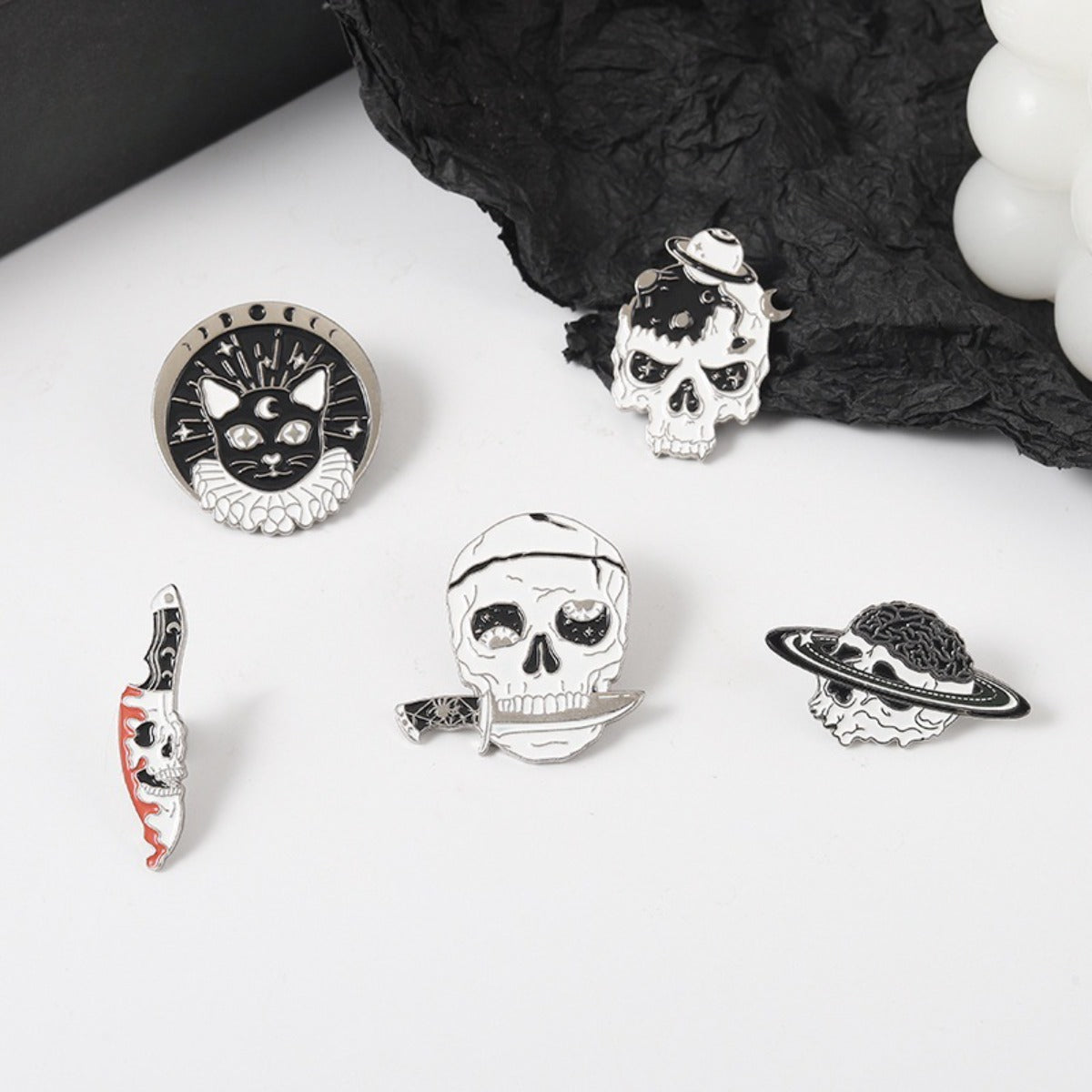 Halloween Skull and Dagger Alloy Pin