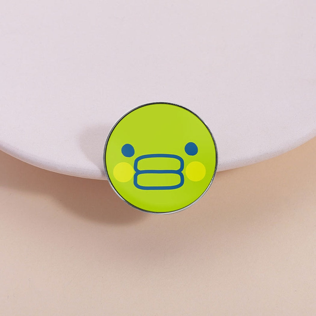 Pinori - Simple Duck Motif Round Pin