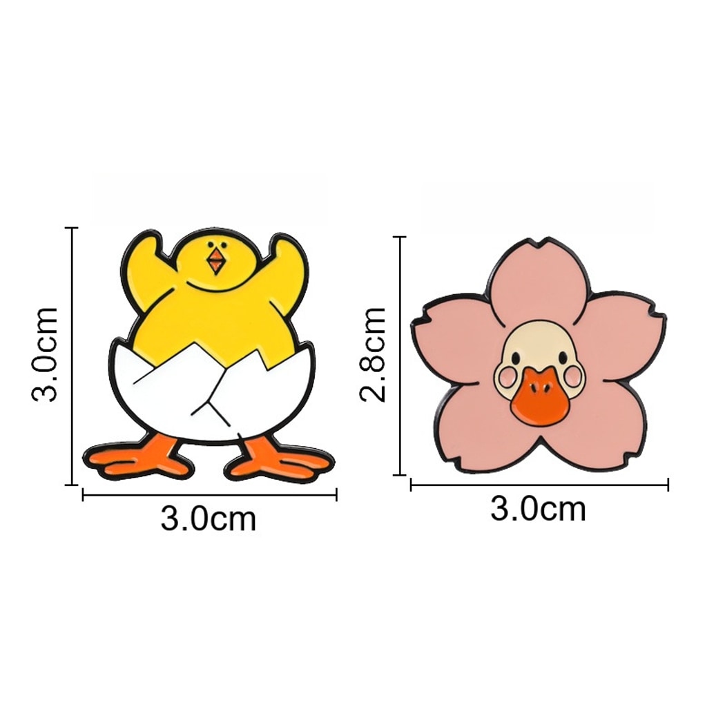 Pinori - Playful Duck and Flower Motif Pin