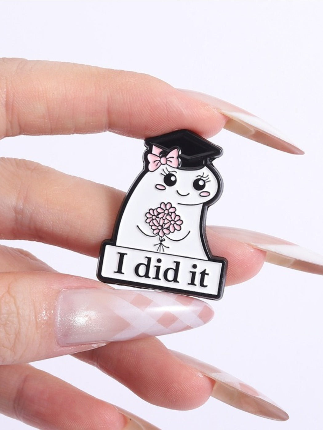 Pinori - Inspirational Ghost Brooch