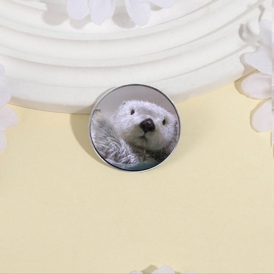 Pinori - Fashion Otter Graphic Round and Square Pin