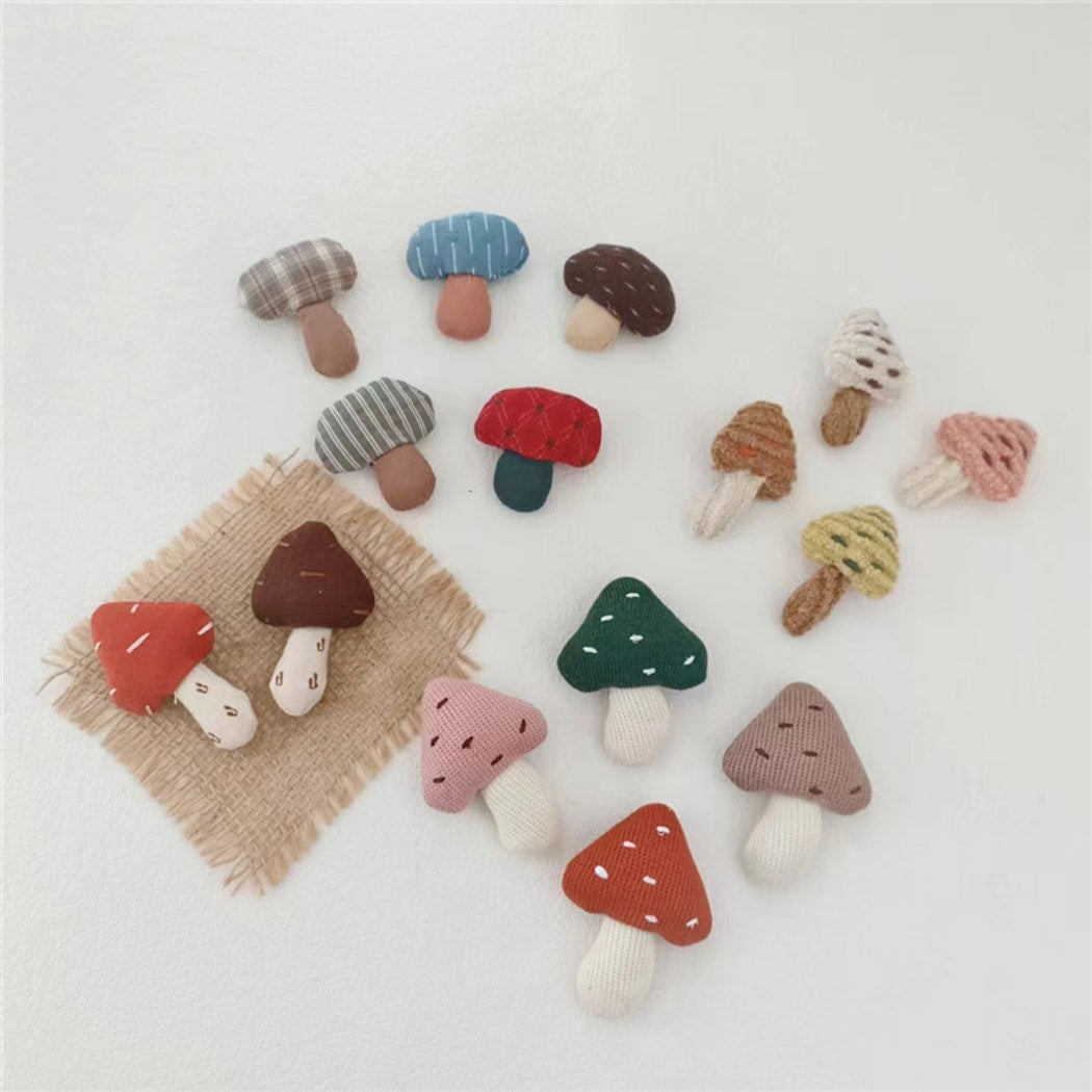 Pinori - Cute Mushroom Motif Decorative Pin