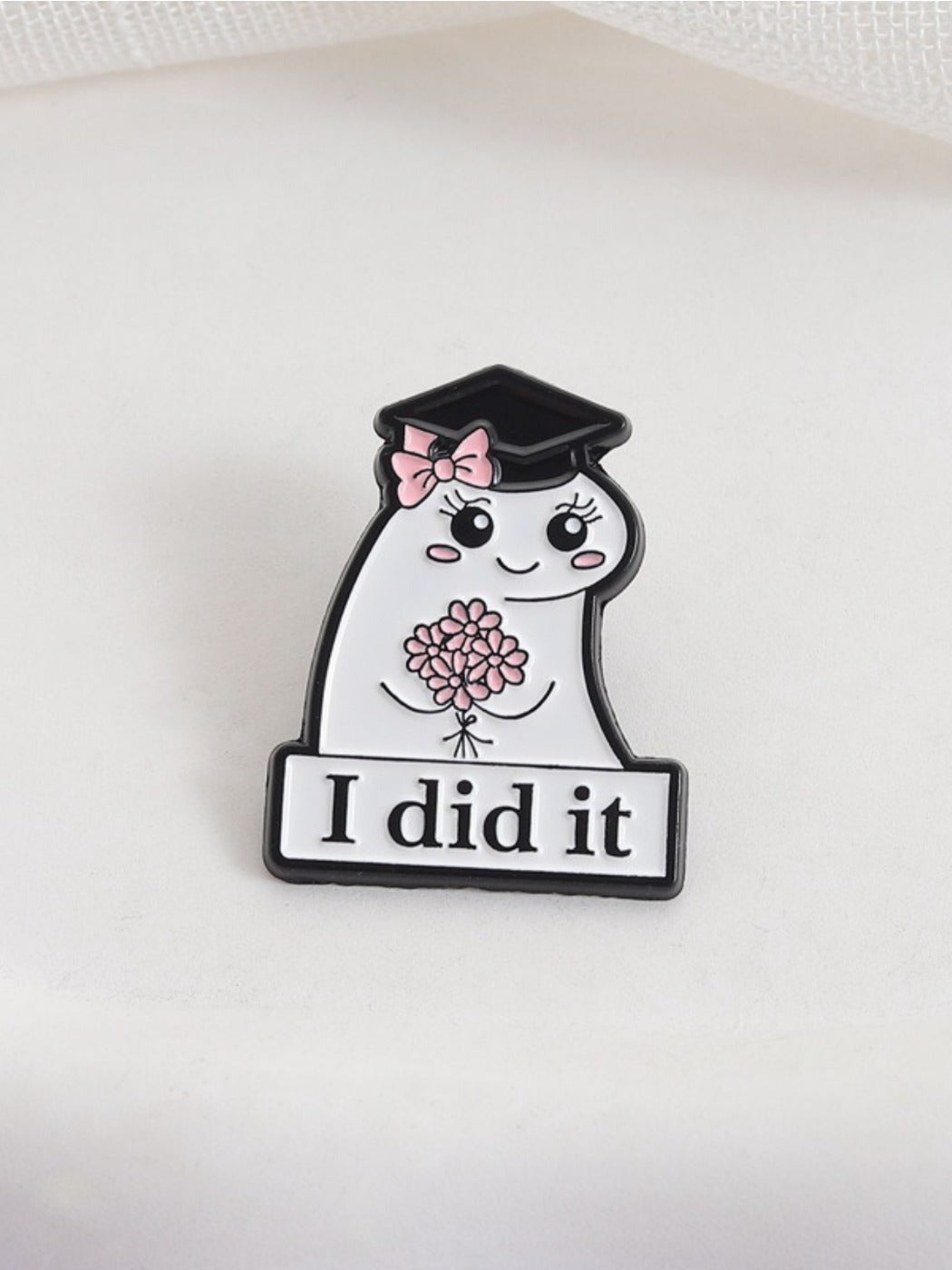 Pinori - Inspirational Ghost Brooch
