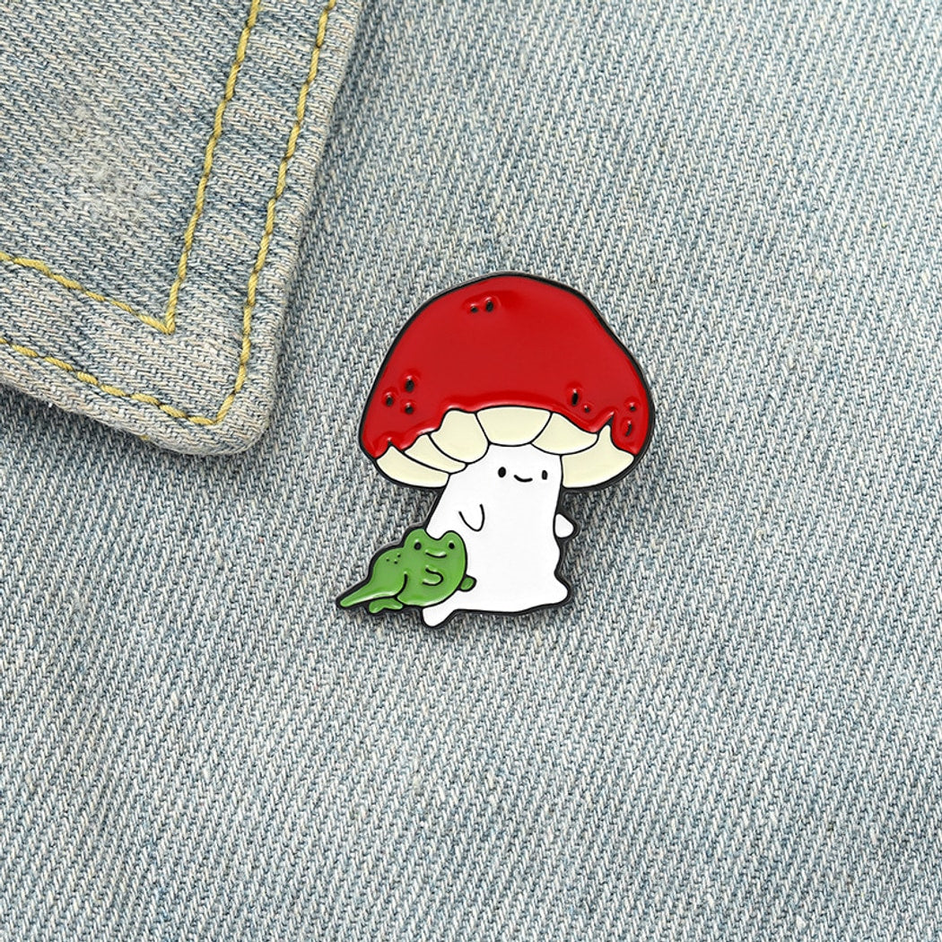 Pinori - Cute Smiley Mushroom and Frog Pin