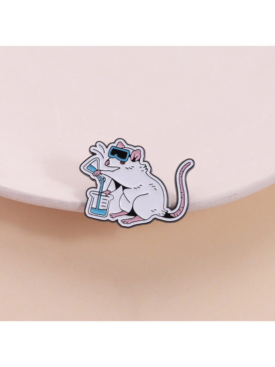 Pinori - Little Scientist Mouse Lapel Pin