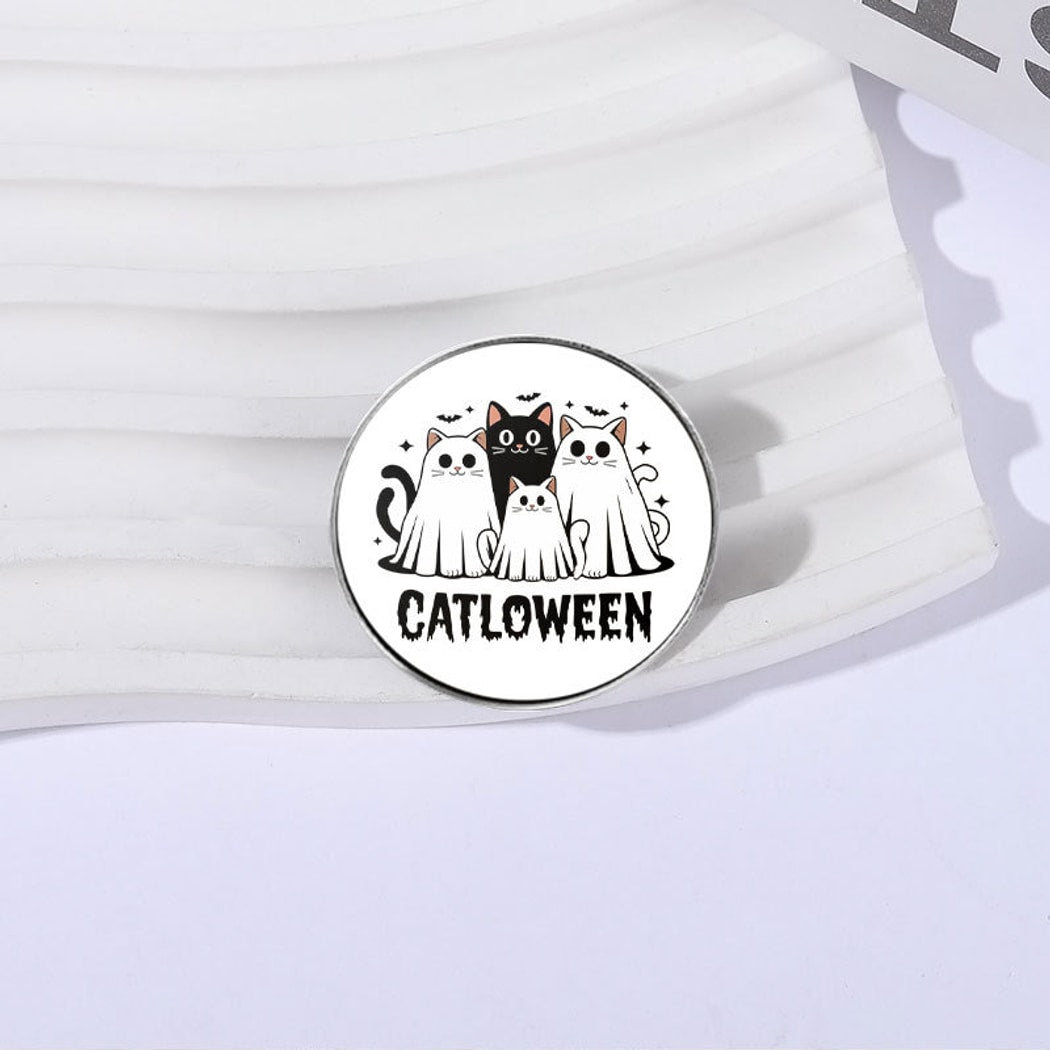 Pinori - Cute Cat Halloween Theme Round Pin