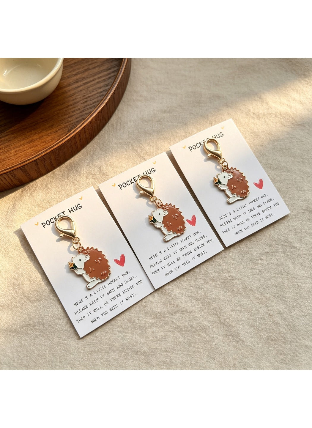 Taphug  - Alloy Pocket Hug Card Bouquet Hedgehog Keychain